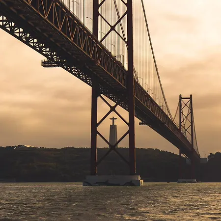 아파트 Ponte 25 Abril *