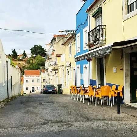 Ponte 25 Abril Апартаменти *