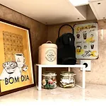 1 Quarto, Alcantara, * ליסבון