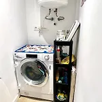 1 Quarto, Alcântara, *