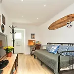 1 Quarto, Alcântara,