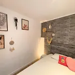 1 Quarto, Alcântara,